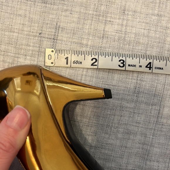 NIB Saint Laurent Kiki pumps in Egypt gold - Picture 7 of 7